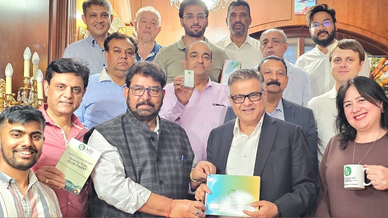 Dr. Rajaram Tripathi Receives Grand Welcome in Moscow; India-Russia Herbal Trade Discussed