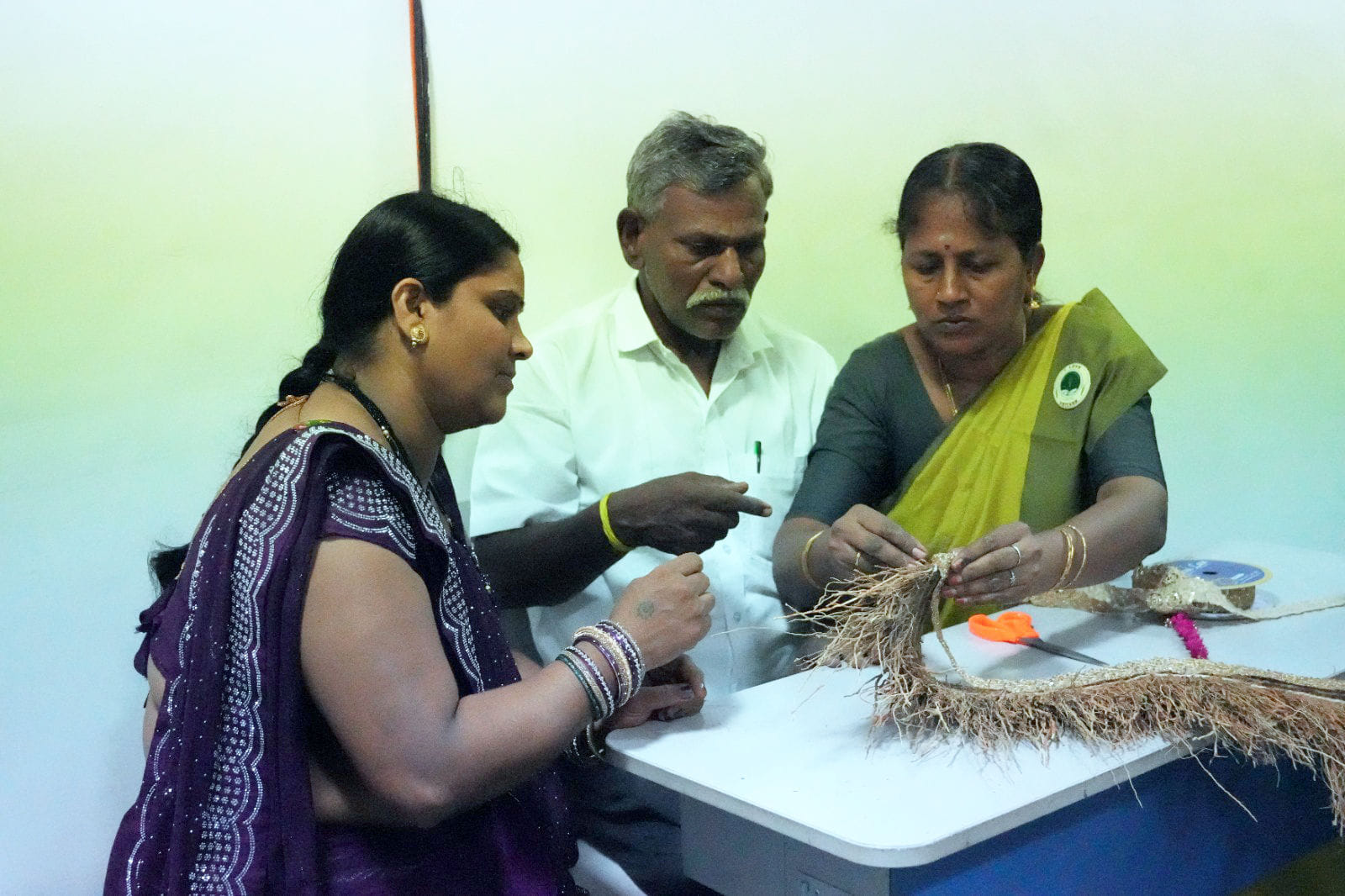 Vetiver Craft Training at Chhattisgarh Tribal Local Health Traditions and Medicinal Plants Board