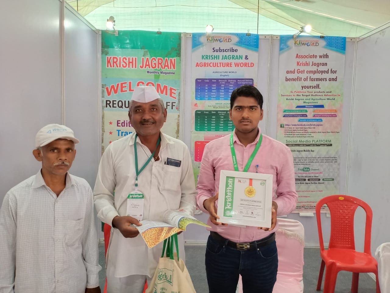 Krishi Jagran covering and interacting with farmers in Krishithon at Nashik, Maharashtra,