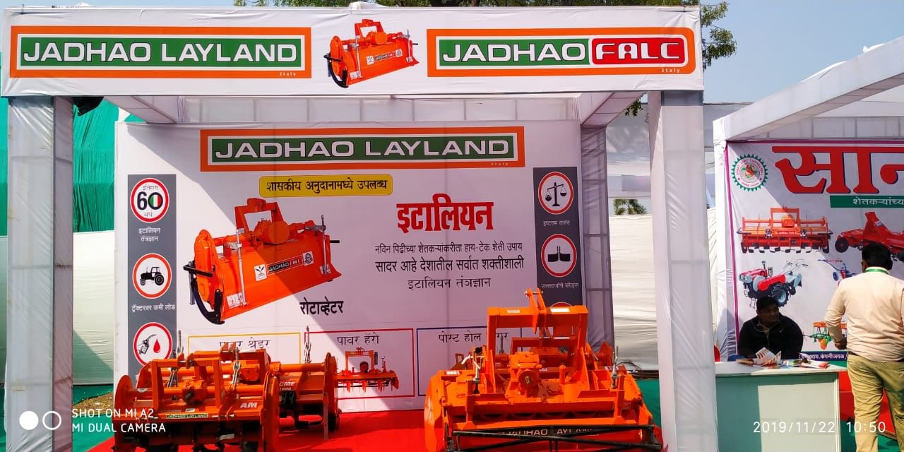 Krishi Jagran covering and interacting with farmers in Krishithon at Nashik, Maharashtra,