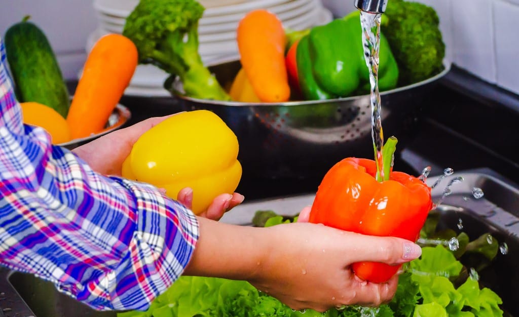 Coronavirus Pandemic: Best Way to Clean Fruits and Vegetables before Eating