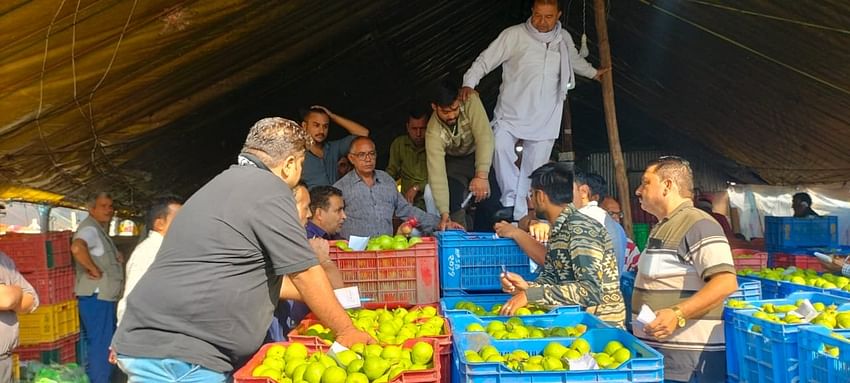 Sabzi Mandi Bandrol, Kullu, Himachal Pradesh