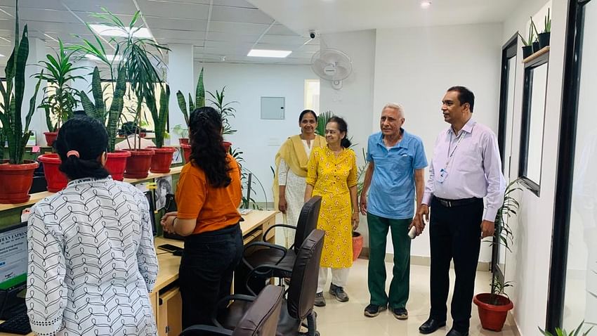 KV Venkateswaran and Geeta Venkateswaran, two veterans visited the Krishi Jagran office