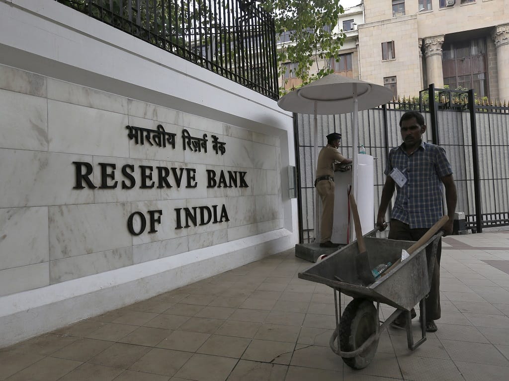 RBI Hikes Repo Rate! Loans To Become Costlier Now