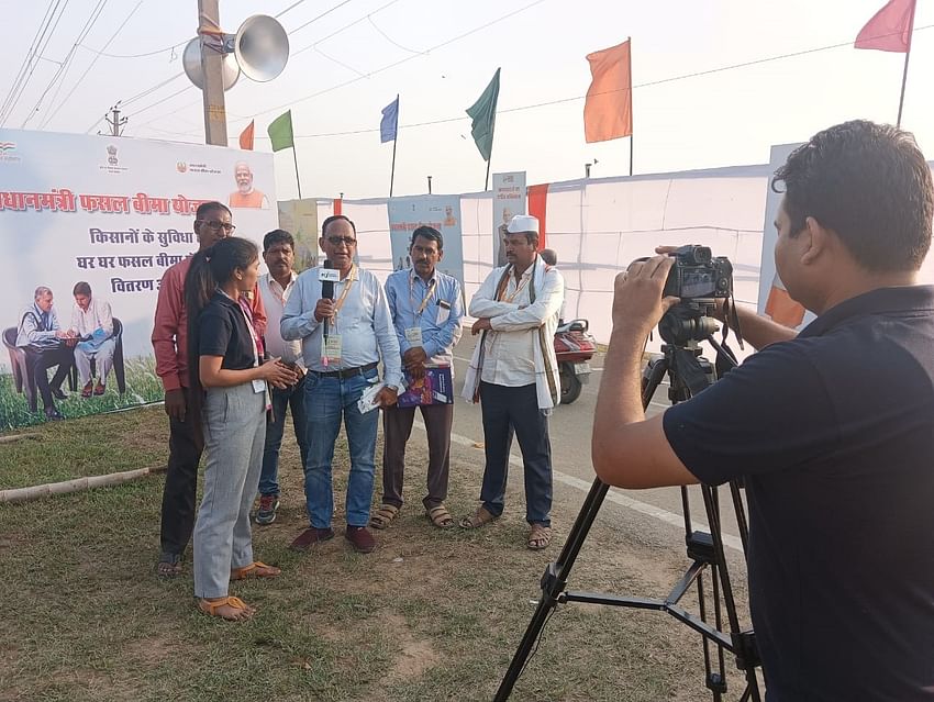 Krishi Jagran production team interacting with the farmers and participants of the event