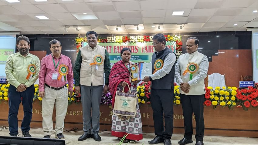 DAY 2: OUAT Farmers’ Fair 2023:  Vice Chancellor PK Roul felicitates farmers for their contributions to the agriculture sector. Here’re some glimpses..