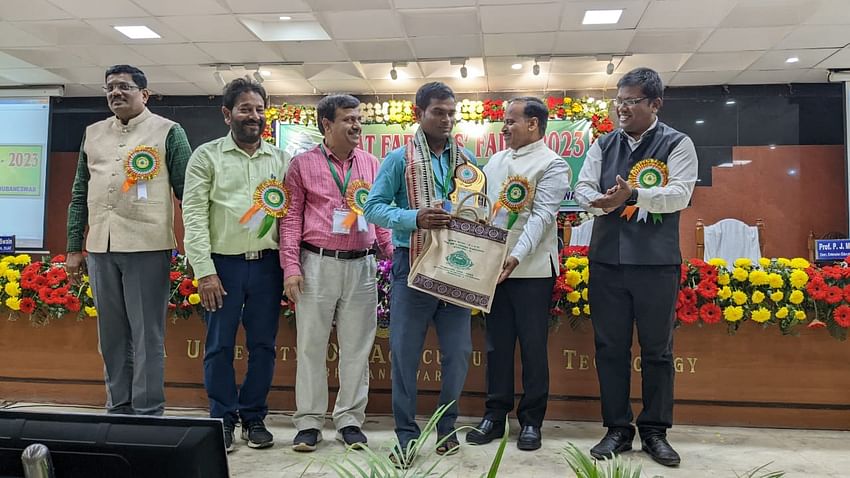 DAY 2: OUAT Farmers’ Fair 2023:  Vice Chancellor PK Roul felicitates farmers for their contributions to the agriculture sector. Here’re some glimpses..