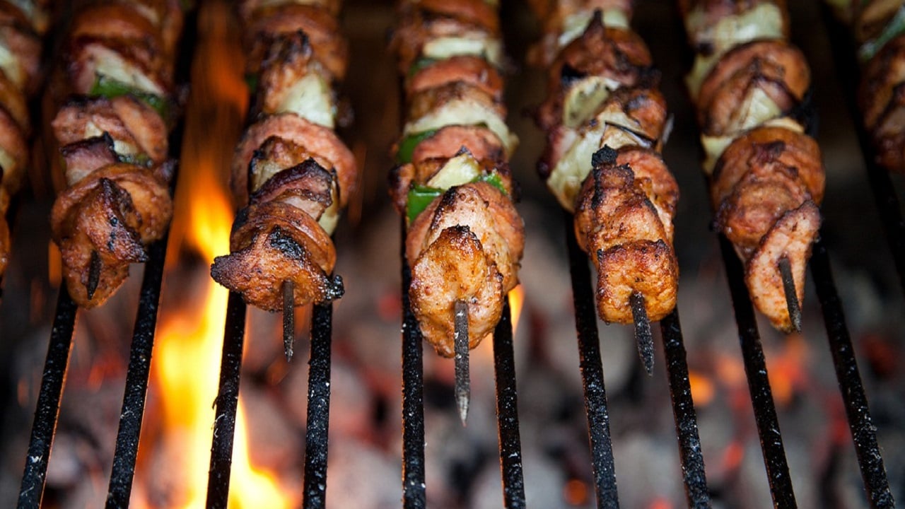 Eating Rotten Chicken 65 Kg Stale Meat Recovered in Tamil Nadu Restaurants, Side Effects of ...