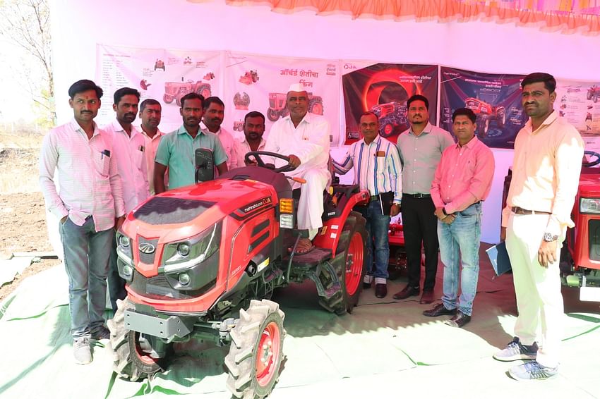 Horticulture Millionaire Farmers Honored at the 'MFOI Samridh Kisan Utsav' Held in Solapur